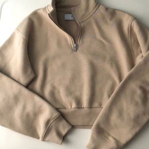 Aritzia TNA crop sweatshirt